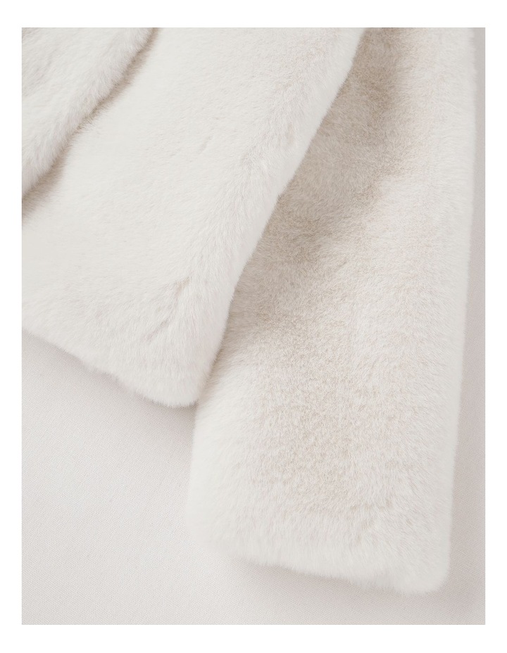 Eva Fur Coat in Vanilla