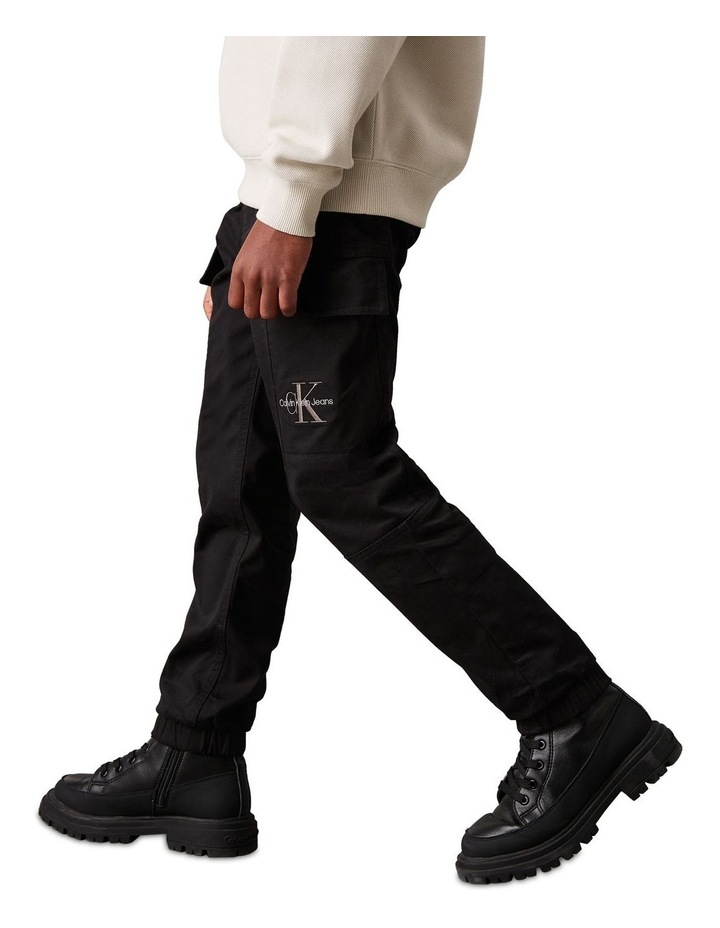 Woven Cargo Pants in Black