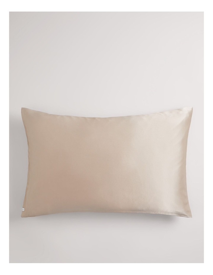 Silk Pillowcase in Natural
