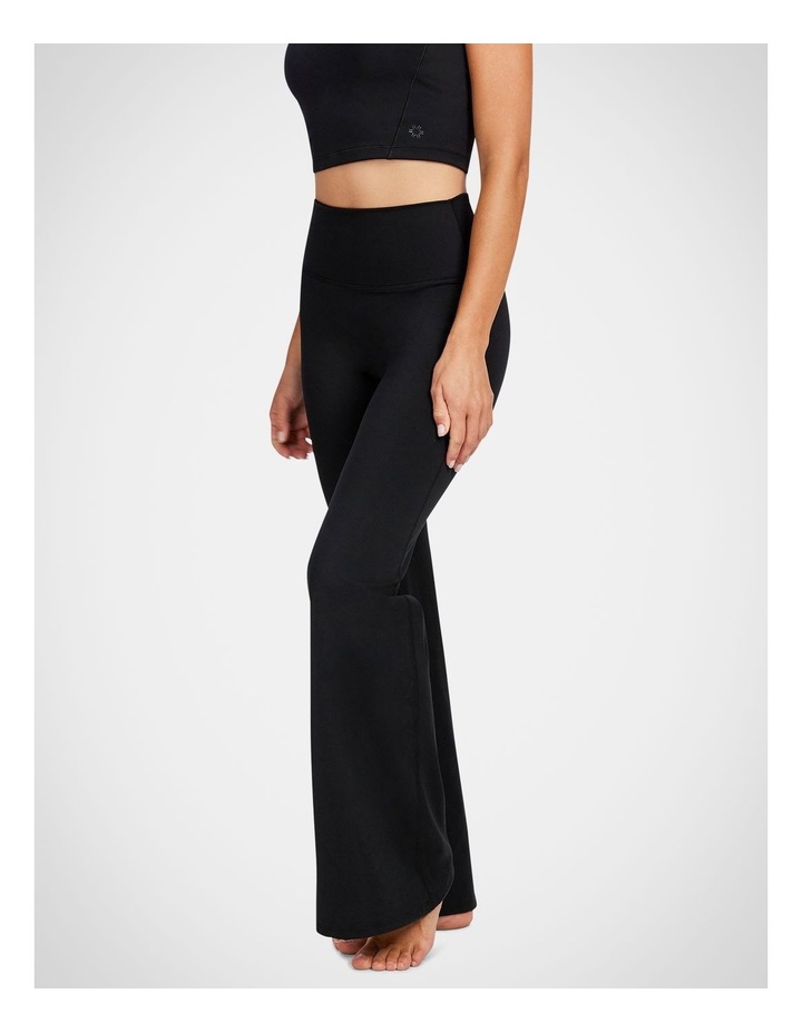 No Front Seam Flare Pant in Black