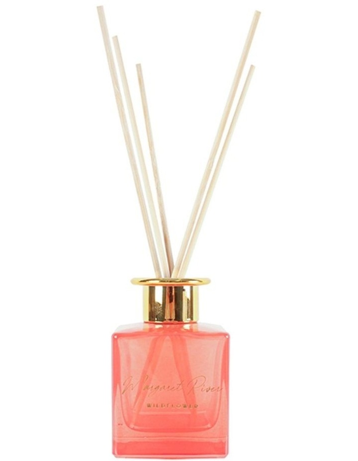 Hunter Region Home Fragrance Glass Diffuser in Pink