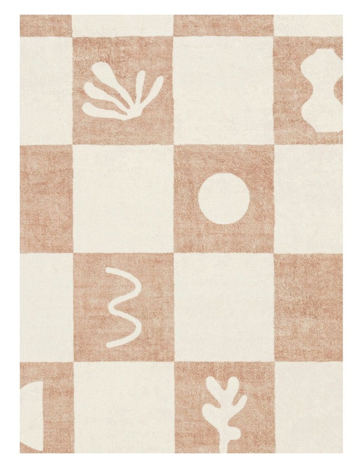 Erika Checkered Washable Rug in Beige and Cream