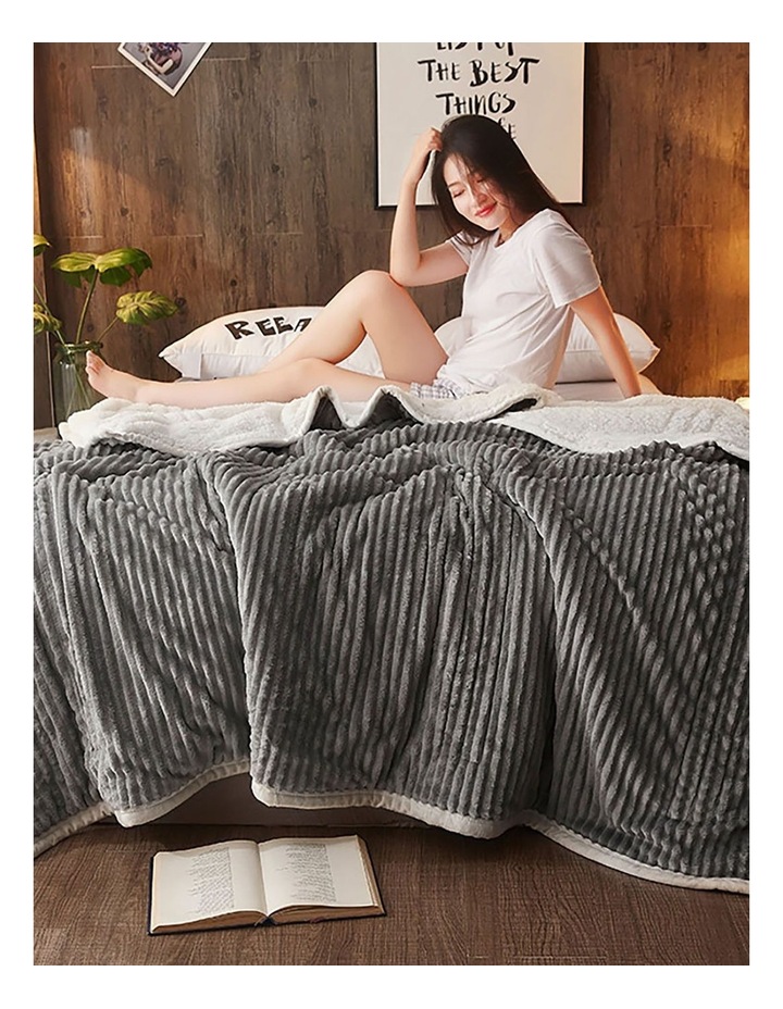 Double Sided Thick Flannel Throw Blanket in Grey